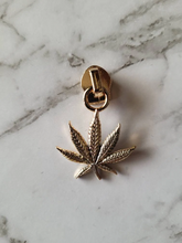 Load image into Gallery viewer, Leaf Zipper Pull #5, Marijuana Leaf , hand bag bag hardware